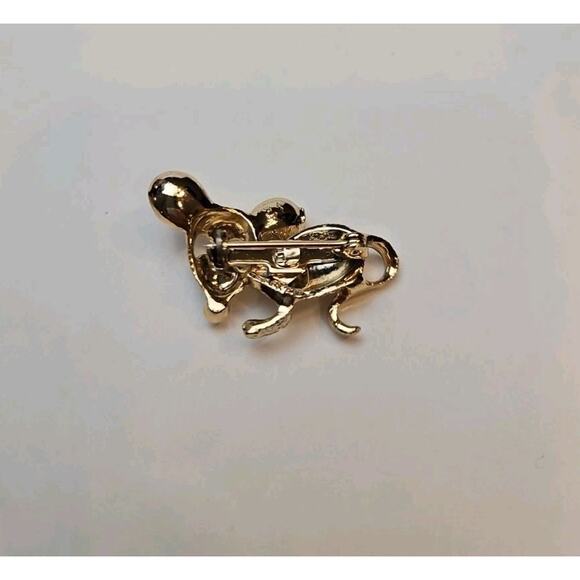 Vintage Gerry’s 1" Mouse Brooch Lapel Pin Gold-Tone Green Eyes Rhinestones - Picture 2 of 6